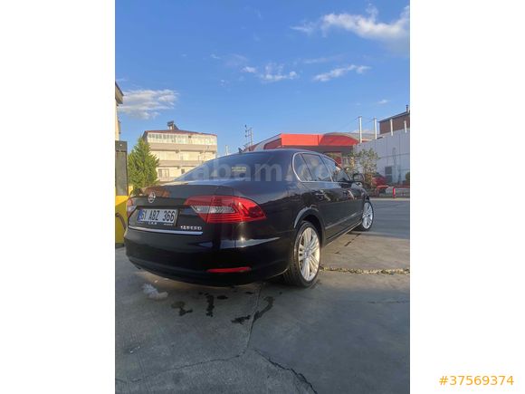 Sahibinden Skoda SuperB 1.6 TDI Prestige 2014 Model  174.000 km Siyah