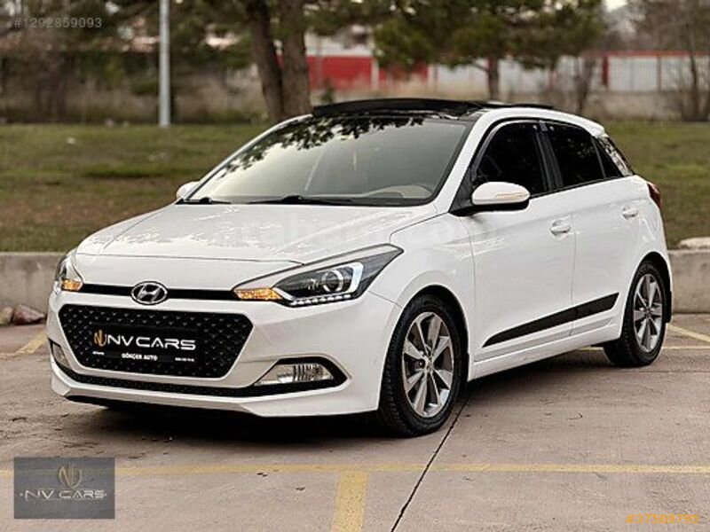 Galeriden Hyundai i20 1.2 MPI Elite 2015 Model Kütahya 105.000 km Beyaz