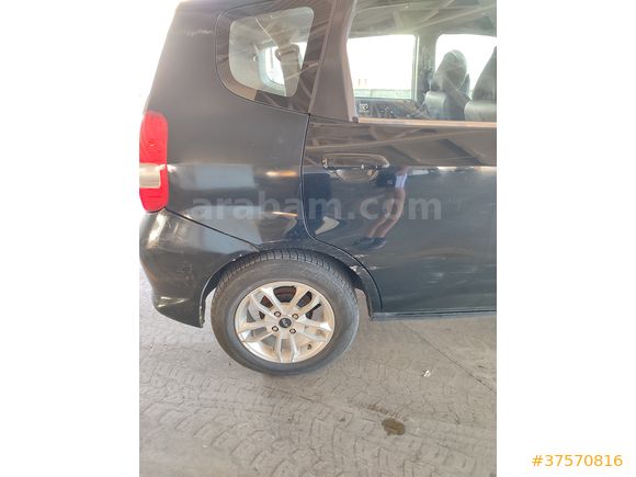 Sahibinden Honda Jazz 1.4 LS 2005 Model 