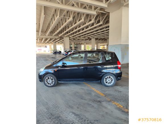 Sahibinden Honda Jazz 1.4 LS 2005 Model 