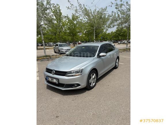 Sahibinden Volkswagen Jetta 1.6 TDi Comfortline 2014 Model Kocaeli 164.000 km Gri