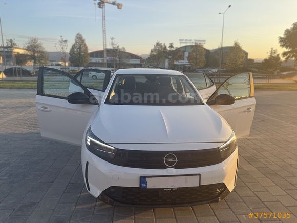 Öğretmenden Garantisi Devam 19000 KM Corsa 1.2Turbo Edition24 PAZARLIK YOKTUR SON FİYAT!