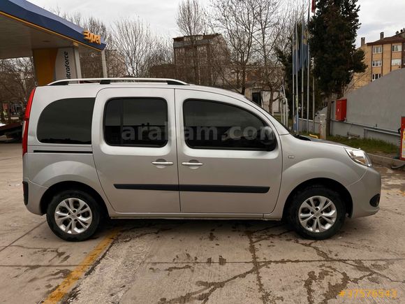 Sahibinden Renault Kangoo Multix 1.5 dCi Touch 2017 Model 