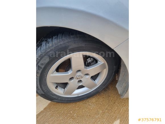 Sahibinden Peugeot 207 1.4 VTi Active 2011 Model