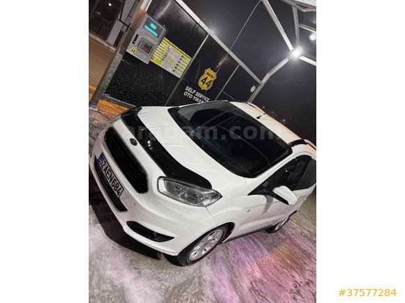 Sahibinden Ford Tourneo Courier 1.5 TDCi Delux 2016 Model 