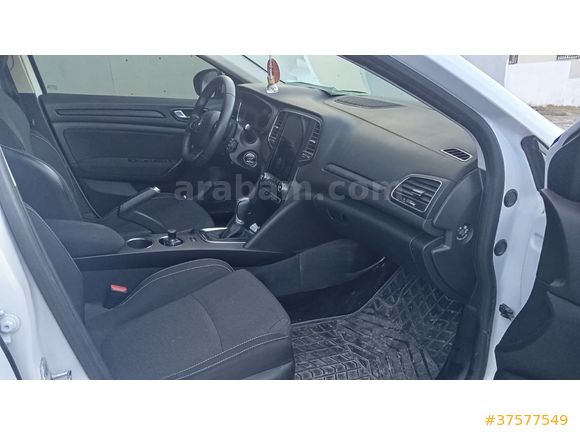 2020 MODEL SAHİBİNDEN HATASIZ MEGANE 4