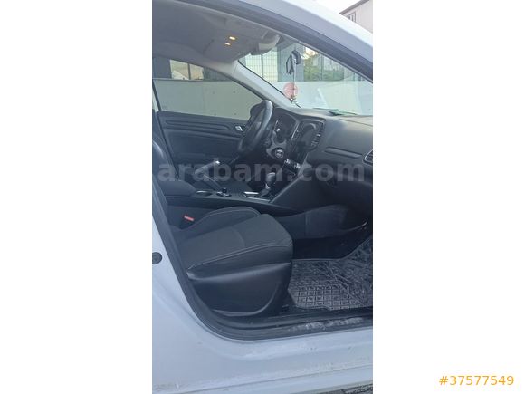 2020 MODEL SAHİBİNDEN HATASIZ MEGANE 4