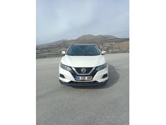Sahibinden Nissan Qashqai 1.3 DIG-T Sky Pack 2020 Model