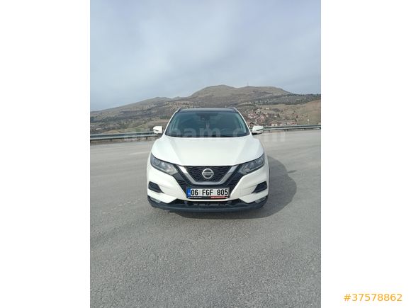 Sahibinden Nissan Qashqai 1.3 DIG-T Sky Pack 2020 Model