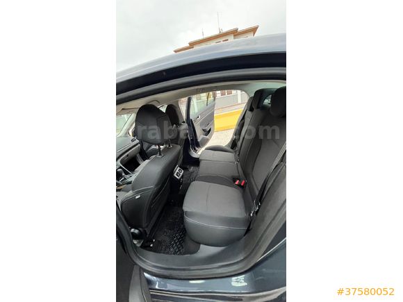 Sahibinden Renault Megane 1.3 TCe Touch 2024 Model