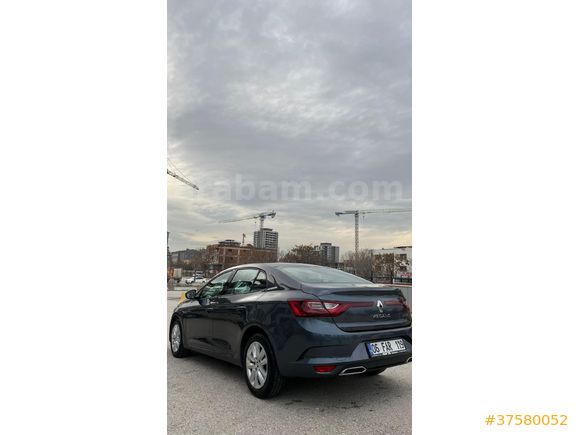 Sahibinden Renault Megane 1.3 TCe Touch 2024 Model