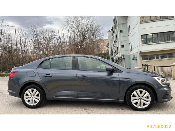 Sahibinden Renault Megane 1.3 TCe Touch 2024 Model