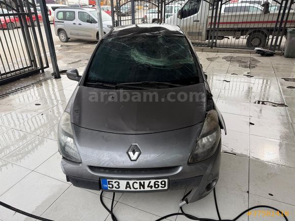 2011 1.5 DCİ Extreme Orjinal Hasar Kayıtsız Çalışır Yürür plakali