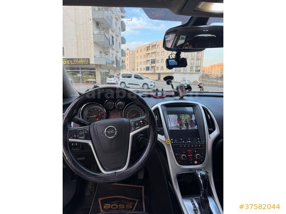 Sahibinden Opel Astra 1.4 T Enjoy Plus 2012 Model  202.000 km Siyah