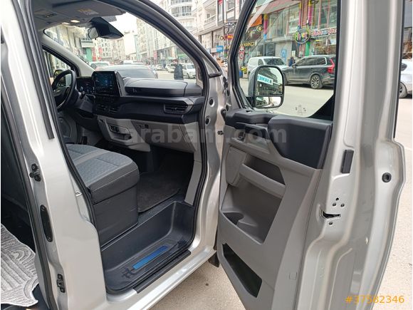 Sahibinden Ford Tourneo Custom 320 L Titanium 2025 Model 650 km