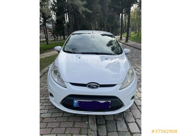 Sahibinden Ford Fiesta 1.4 TDCi Titanium 2011,Değişensiz,Orijinal 