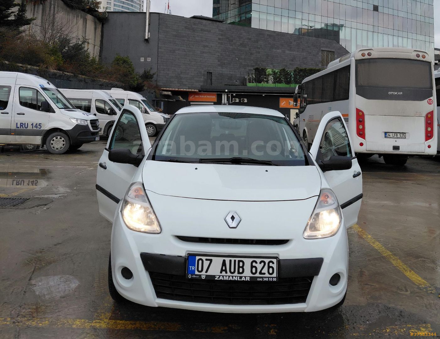 GALERİDEN RENAULT CLİO 1.2 AUTHENTİQUE 2012 MODEL İSTANBUL 280.000 KM BEYAZ