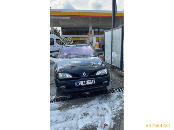 Sahibinden Renault Megane 2.0 RXT 1999 Model