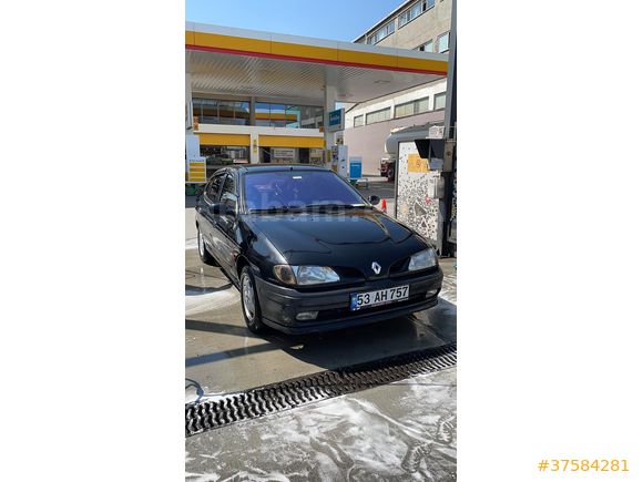 Sahibinden Renault Megane 2.0 RXT 1999 Model