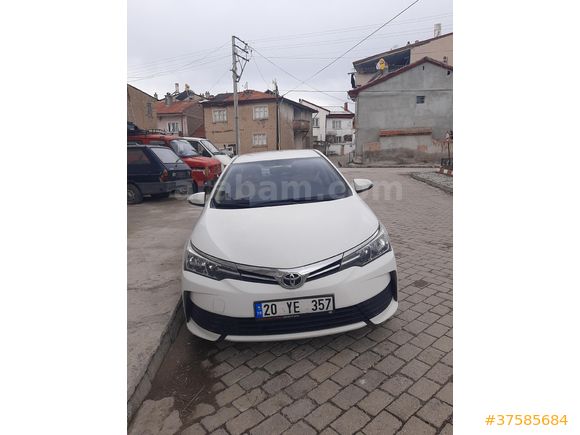 Sahibinden Toyota Corolla 1.33 Life 2017 Model  88.828 km Beyaz