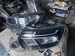 Renault Duster Dacia orijinal sökme hatasız sağ sol far