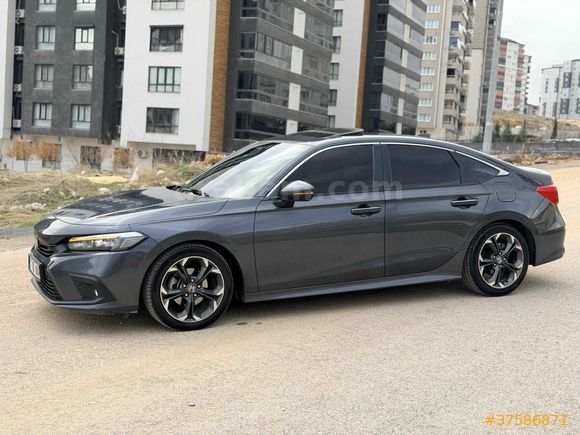 Sahibinden Honda Civic 1.5 i-VTEC Executive Plus 2021 Model 