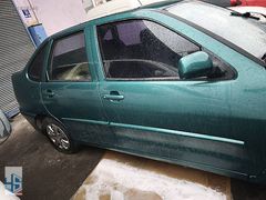 polo klasik sağ arka kapı