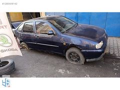 VW polo klasik sağ ön çamurluk