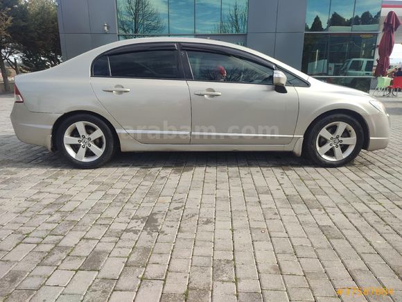Sahibinden Honda Civic 1.6 Premium 2007 Model  265.000 km Bej