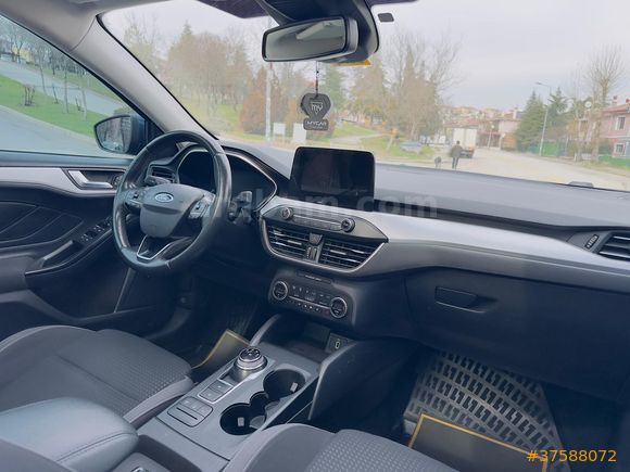 USCAR'dan 2018 Focus 1.5 TDCİ Titanium Can Tavan Kış Paket
