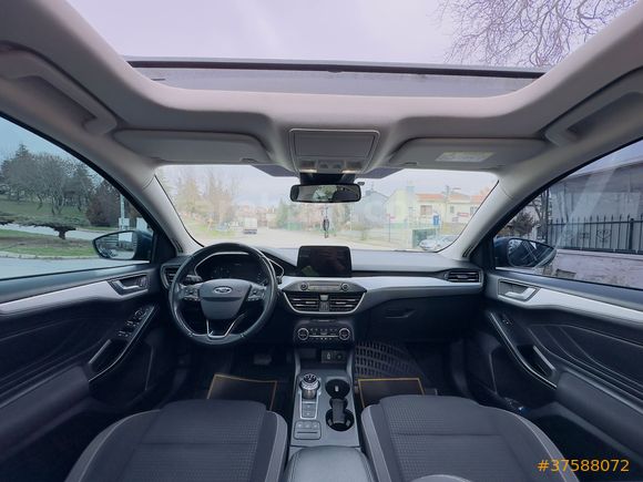 USCAR'dan 2018 Focus 1.5 TDCİ Titanium Can Tavan Kış Paket