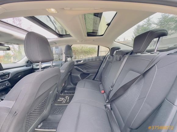 USCAR'dan 2018 Focus 1.5 TDCİ Titanium Can Tavan Kış Paket