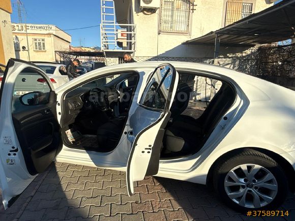 SAHIBINDEN MAKYAJLI KASA 2021 MEGANE TOUCH