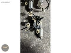Ford Connect Bagaj Silecek Motoru Sağ Taraf YİĞİT OTO ANKARA