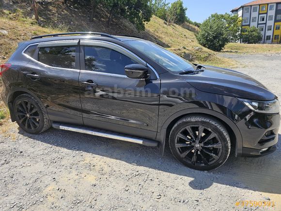 Sahibinden Nissan Qashqai 1.5 dCi Midnight Edition 2020 Model İstanbul 76.500 km Siyah