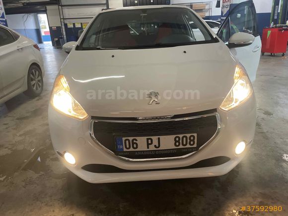 Sahibinden Peugeot 208 1.2 VTi Access 2014 Model 