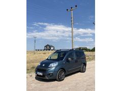 Sahibinden Fiat Fiorino Combi 1.3 Multijet 100. Yıl Özel Seri 2023 Model  54.000 km Lacivert