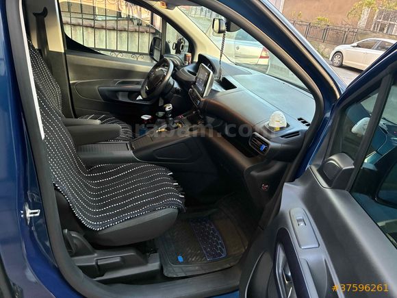 Sahibinden Peugeot Rifter 1.5 BlueHDI Allure 2023 Model hayırlı olsun temiz bakımlı .?