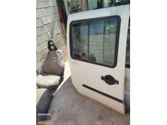 Fiat Doblo sol sürgülü kapı