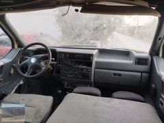 Transporter T4 göğüs