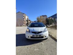 Sahibinden Honda Jazz 1.4 Fun 2011 Model  Beyaz