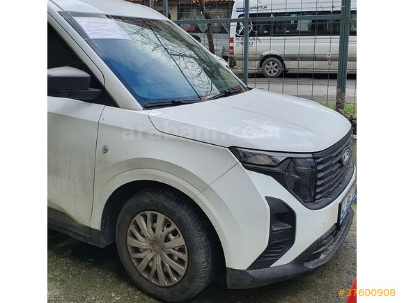 İndirimde 32BinKm Ford Transit Courier Trend 2024 ORJİNAL TEMİZ Hasarsız Boyasız Tramersiz