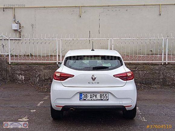 SIFIR GİBİ-BOYAZIZ OTOMOTİK-2022 CLİO 10.TCe TOUCH.
