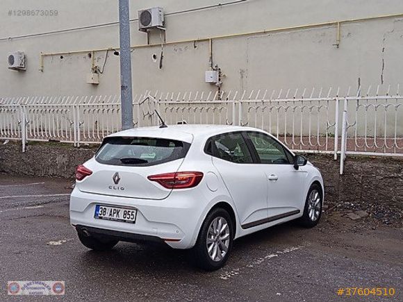 SIFIR GİBİ-BOYAZIZ OTOMOTİK-2022 CLİO 10.TCe TOUCH.