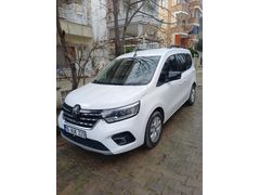 Sahibinden Renault Kangoo Multix 1.3 TCe Iconic 2024 Model