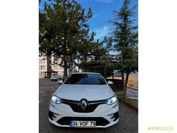 Sahibinden Renault Megane 1.3 TCe Joy 2022 Model 