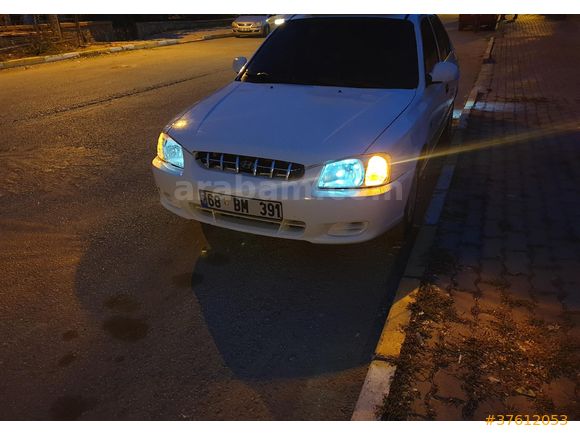 Sahibinden Hyundai Accent 1.3 LX Allegro 2001 Model Aksaray 245000 km Beyaz