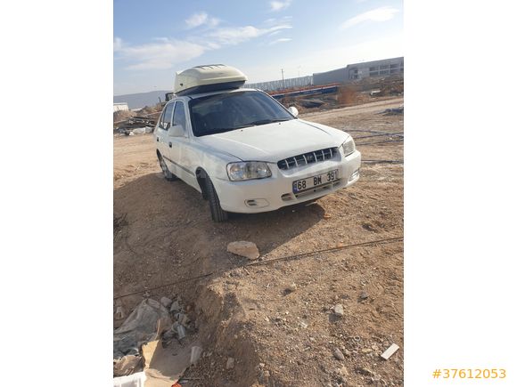 Sahibinden Hyundai Accent 1.3 LX Allegro 2001 Model Aksaray 245000 km Beyaz