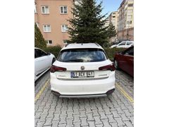 ilk Sahibinden Fiat Egea Cross 1.4 Fire Street 2023 Model Niğde