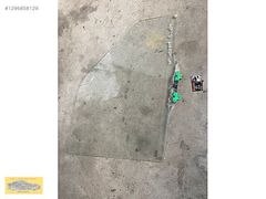 Nissan Vanette Sol Ön Cam 1997-2001 Model Arası